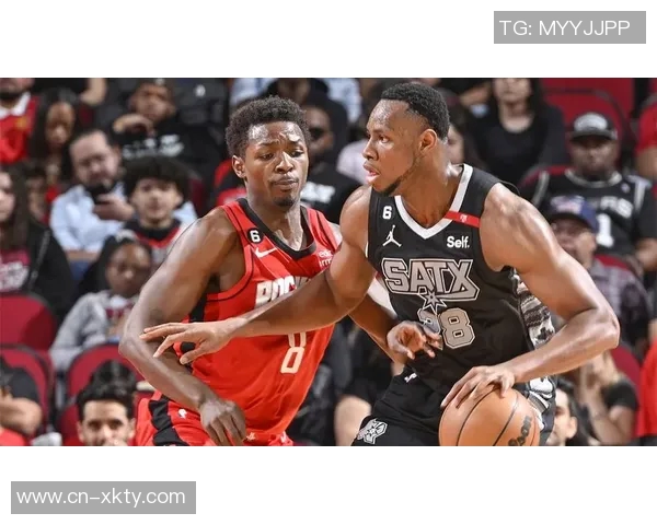 次节未得分三分火力全开半场表现抢眼拿下15分4板3助