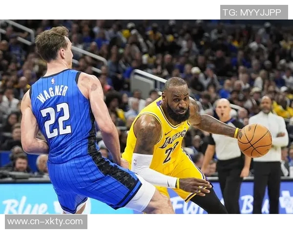 三连败再添伤痛里夫斯受伤詹姆斯沉默雷迪克痛批球队缺乏斗志